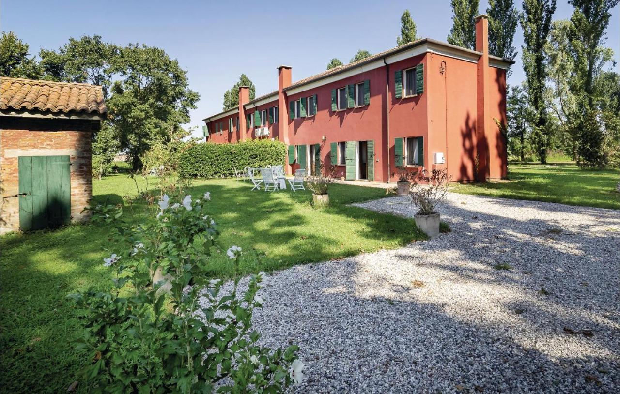 2 Bedroom Awesome Home In Taglio Di Po Ro Porto Viro Εξωτερικό φωτογραφία