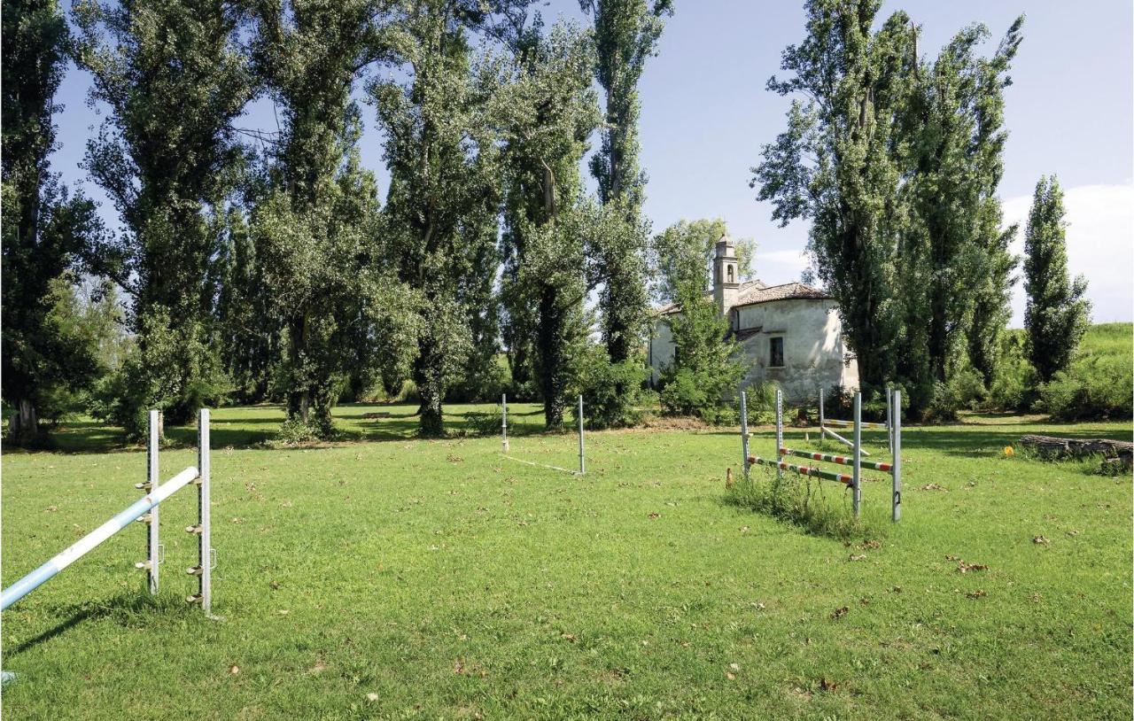 2 Bedroom Awesome Home In Taglio Di Po Ro Porto Viro Εξωτερικό φωτογραφία