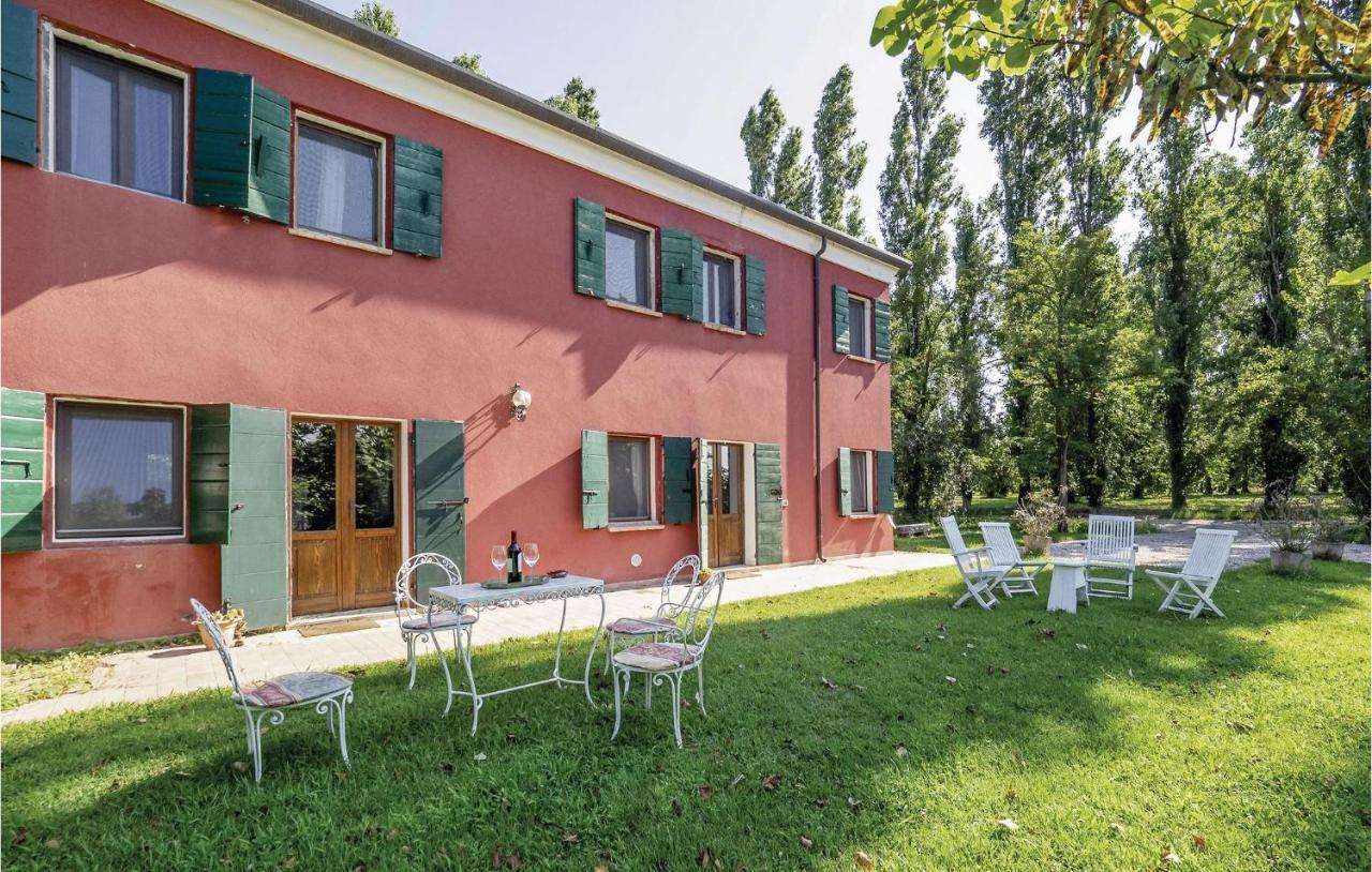 2 Bedroom Awesome Home In Taglio Di Po Ro Porto Viro Εξωτερικό φωτογραφία