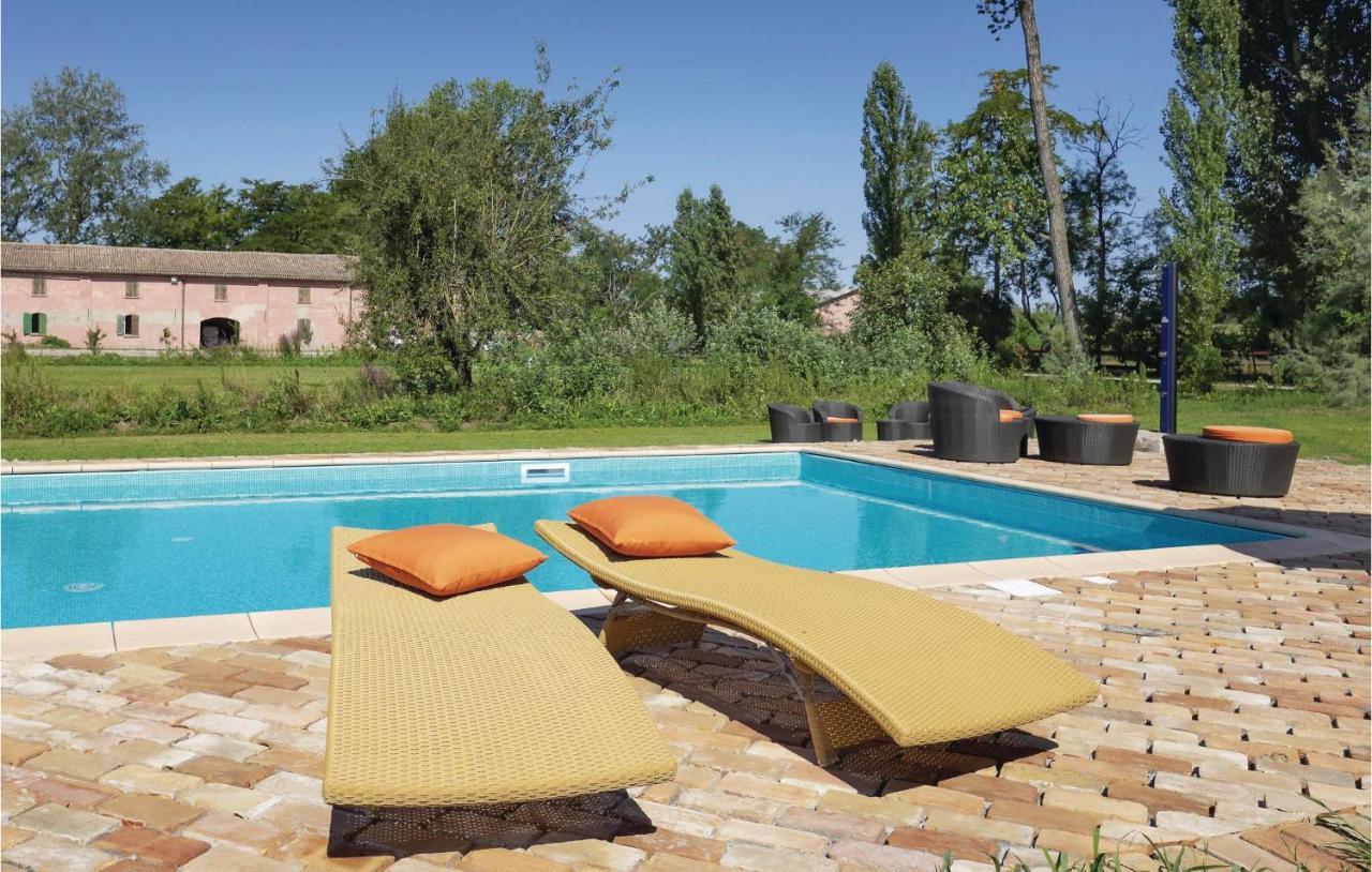 2 Bedroom Awesome Home In Taglio Di Po Ro Porto Viro Εξωτερικό φωτογραφία
